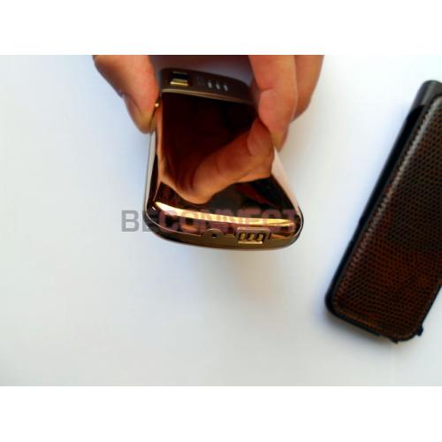 Nokia 6700 Gold (чехол-аккум)